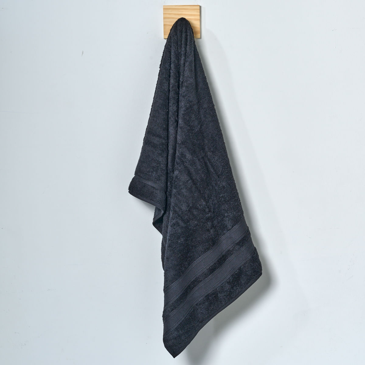 03 10 0043 Toalha Banho Magnifique Preto 001